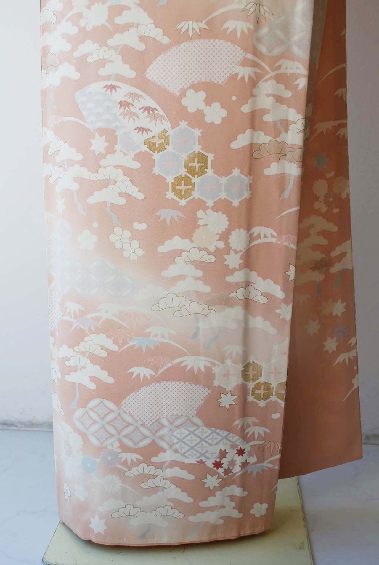 袷】灰桜色地 四季花文 友禅訪問着 | 大山キモノ・ちぇらうなぼるた