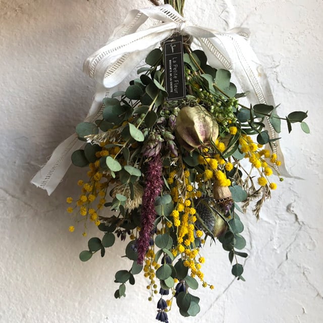 ミモザと小花のスワッグ | Maison de Amélie