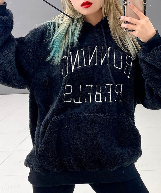 Y-2707　2024秋冬♡RUNNING刺繍ロゴボアフーディー　ブラック　1125