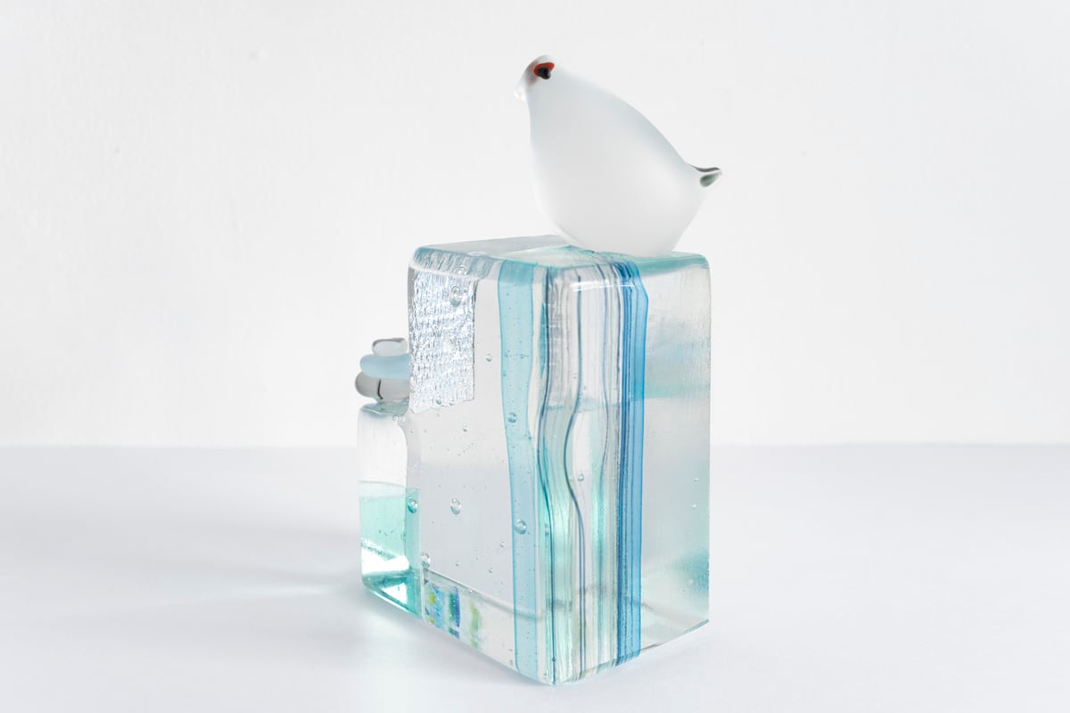 「ガラス駒-ライチョウ」輪島明子 作