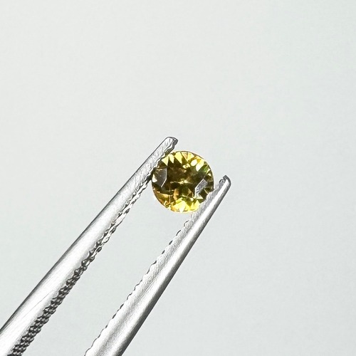 スフェーン 0.42ct《RR-4》