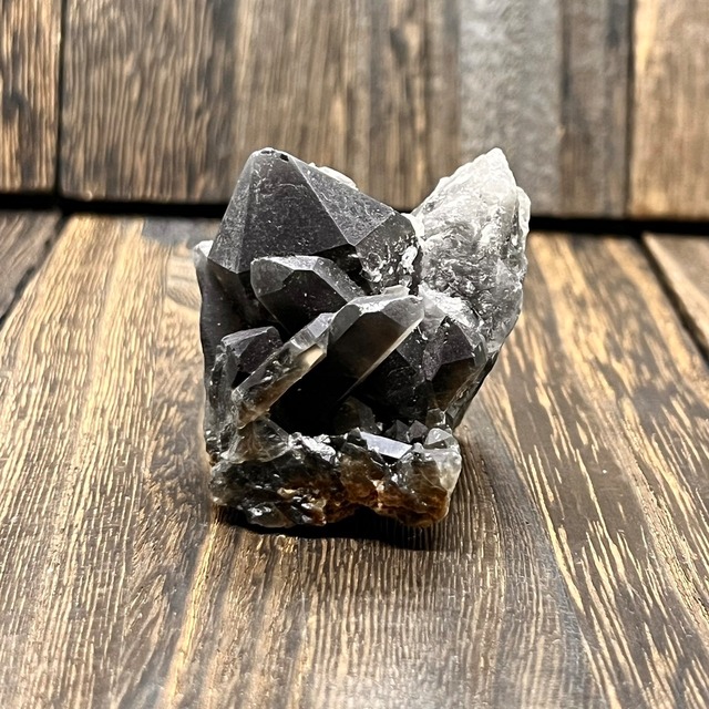 黒水晶 モリオン クラスター ② 最強の魔除け 浄化 山東省産黒水晶