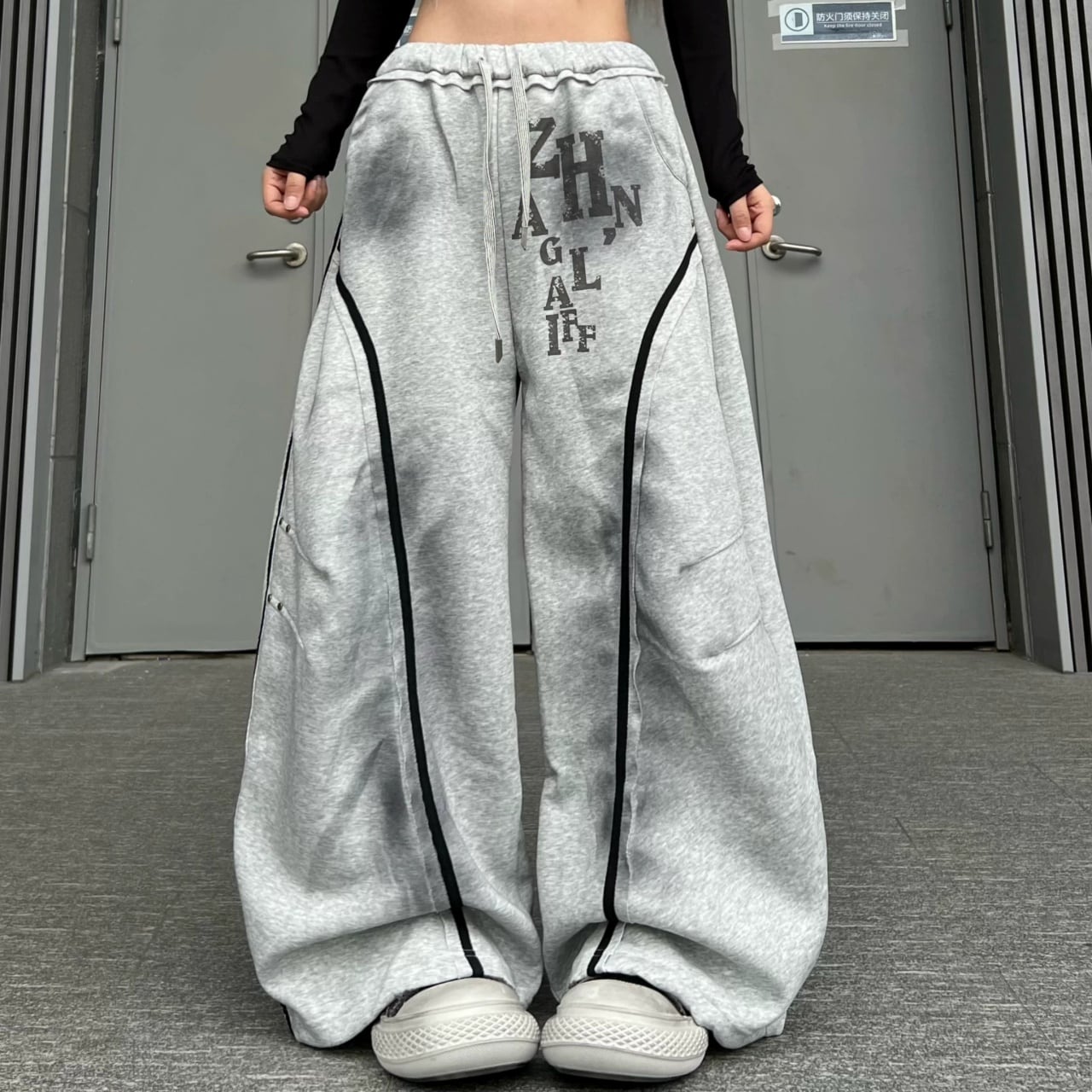 パイピングボリュームカーブスウェットパンツ 2col R02695