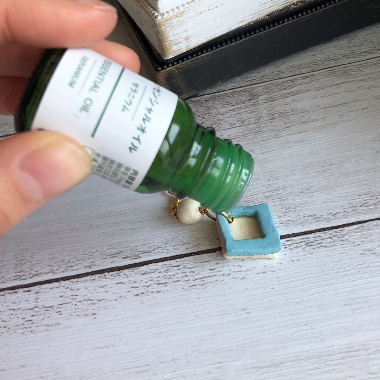 アロマが香る信楽焼*選べる5色 アロマシリーズ 陶器ネックレス 伝統工芸