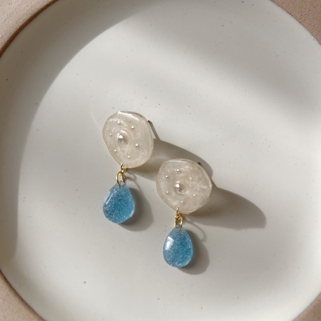 【11月 誕生石カラー ブルートパーズ】バースデーカラードロップピアス・イヤリング｜画像3