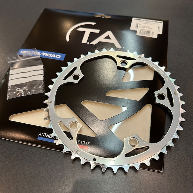 T.A.Alize Outer Chainring Silver  130PCD / 46T