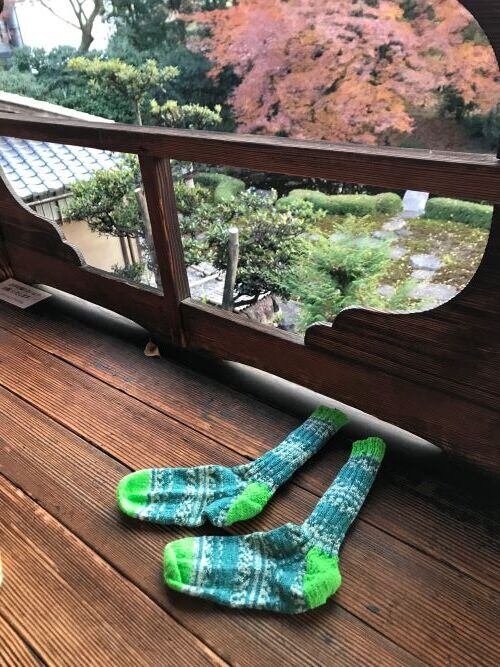在庫有 オパール毛糸単色ネオン | 風の駅【本・雑貨・オパール毛糸】