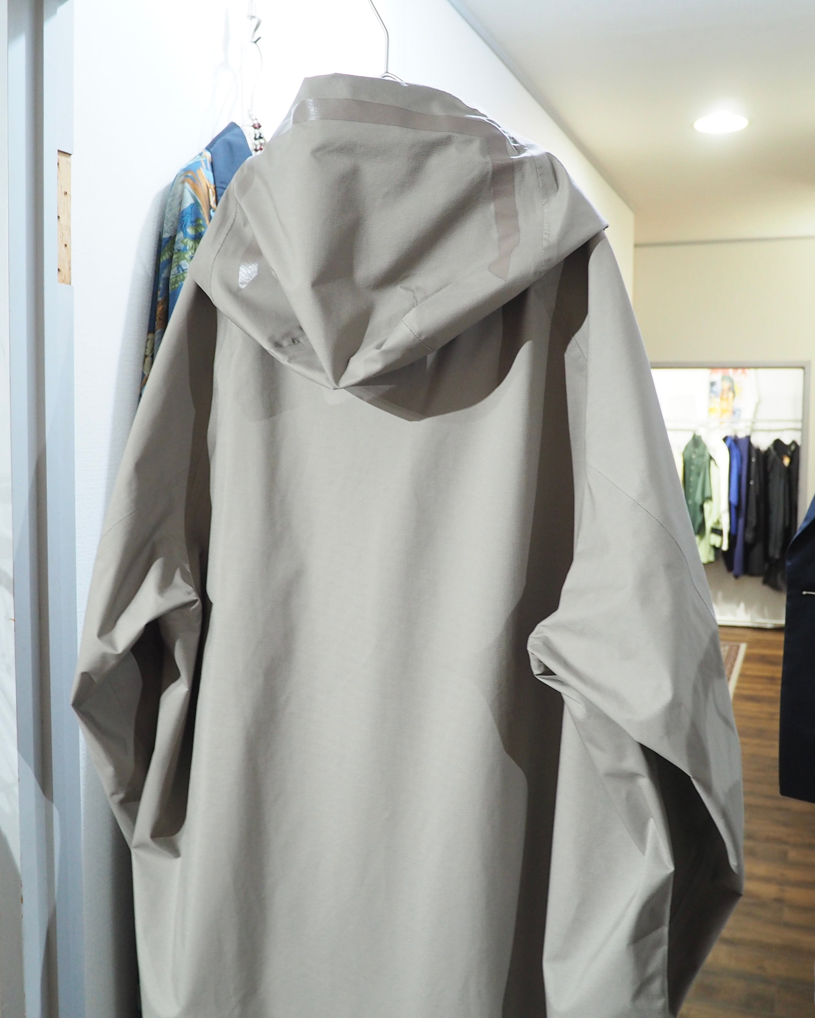 ” DESCENTE ALLTERRAIN ” ALL WEATHER COAT