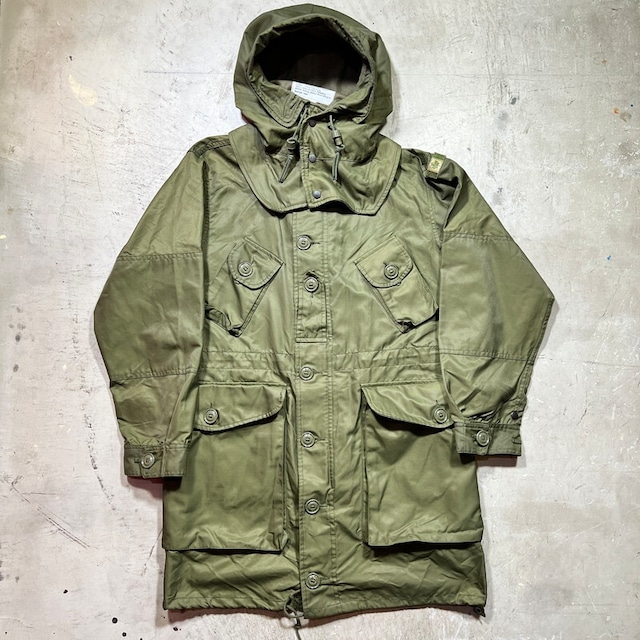 90's カナダ軍 Canadian Army PARKA EXTREME COLD ECW コンバットパーカー ミントコンディション ほぼデッドストック フード付き ライナー無し  size4 Small Regular 希少 ヴィンテージ BA-2150 RM2569H