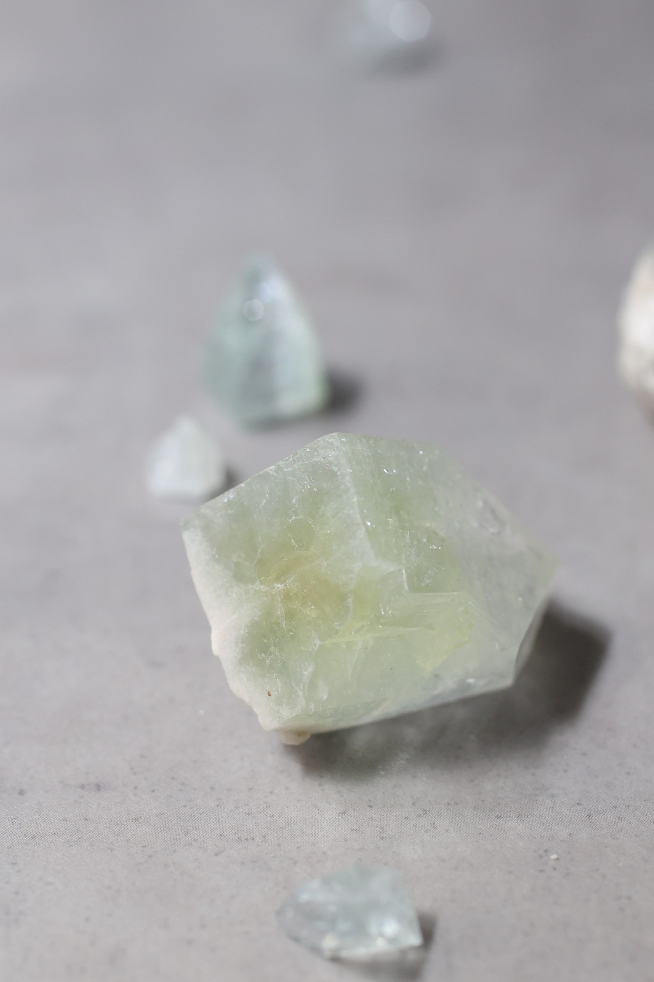 グリーンアポフィライト 「森の結晶」Green Apophyllite ◇ 天然石・鉱物・パワーストーン・原石 | st00379