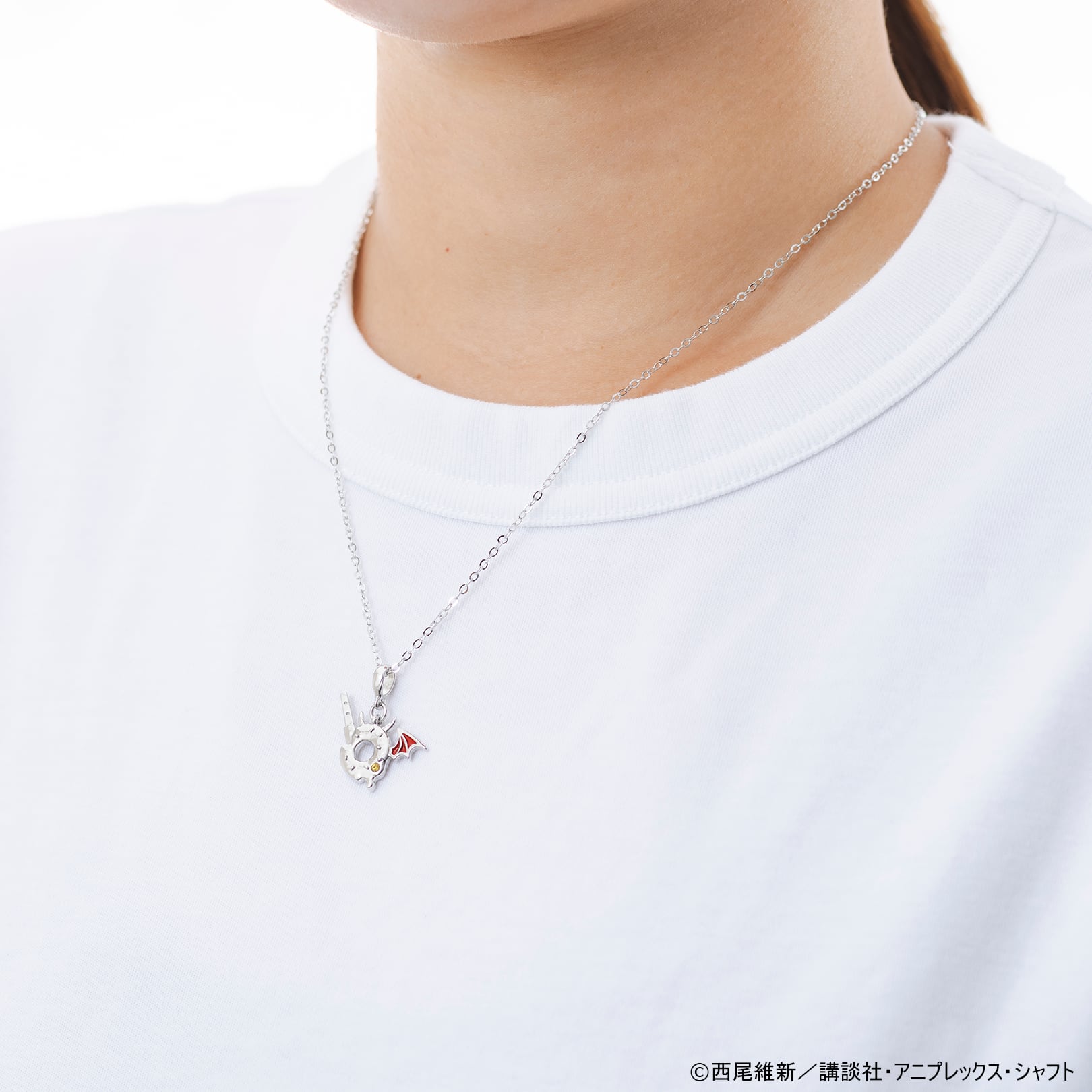 【忍野忍】濃赤ホワイトハーツ　ターコイズネックレス 65176416bb59b7b0729c782b57b589