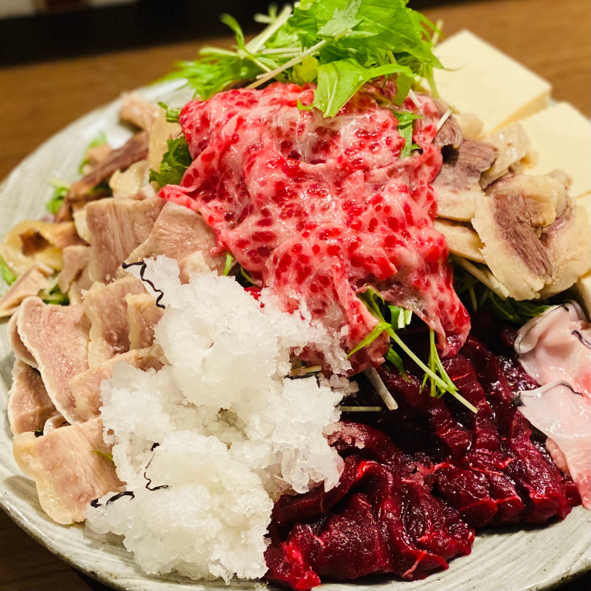 これぞ鯨の真骨頂!はりはり鍋セット〉2、3人前のボリューム。三輪手延べ細うどん付き。(鯨の赤身・さらし・本皮・生うねす・さえずり)・希釈出汁・三輪手延べうどん | 《鯨の胃袋 公式通販》 これぞ鯨の真骨頂!はりはり鍋セット〉2、3人前のボリューム。三輪手延べ細うどん付き。(鯨の赤身・さらし・本皮・生うねす・さえずり)・希釈出汁・三輪手延べうどん | 《鯨の胃袋 公式通販》