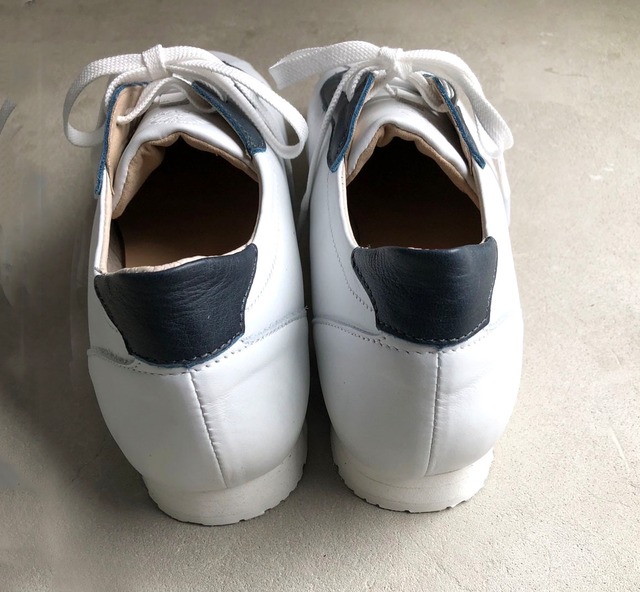 【完全受注生産】クラシックなデザインと本革の上質感！EMAのスニーカー/ホワイト×ネイビー