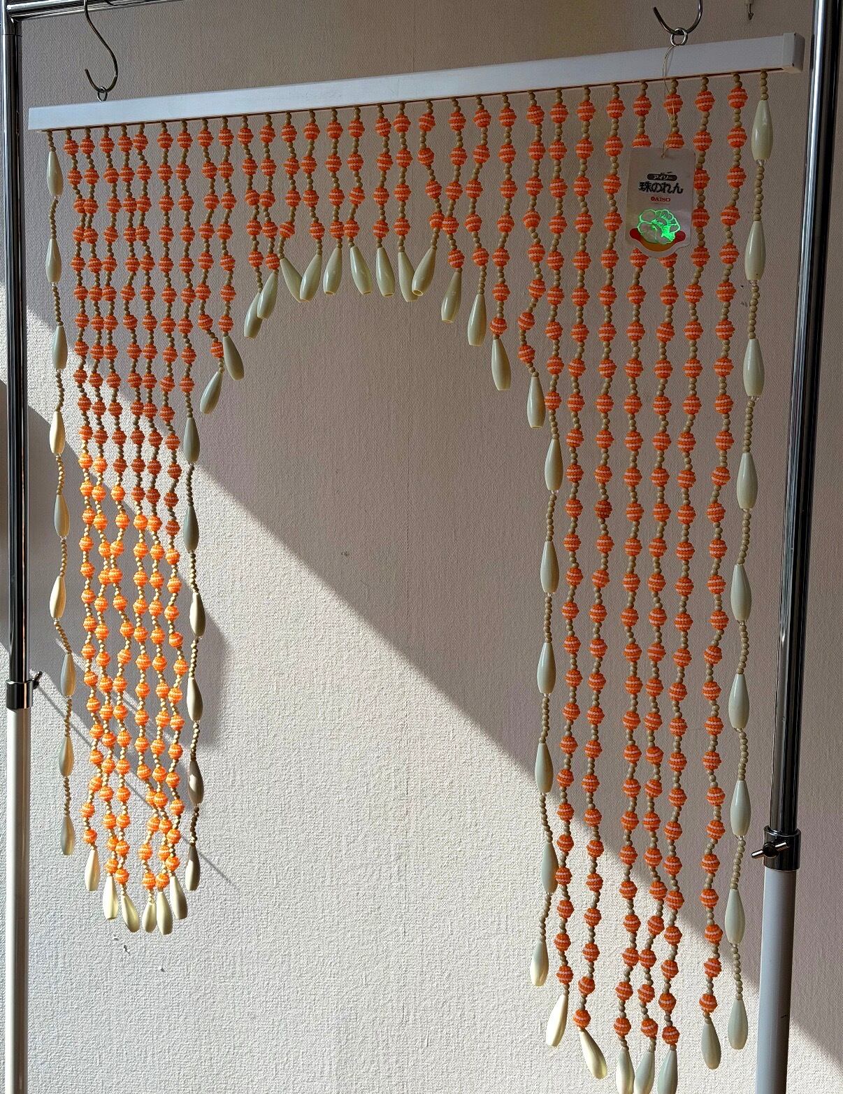 レトロポップ ビーズカーテン ビーズのれん 珠のれん オレンジ 昭和
