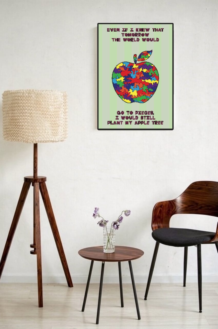 DHD(M)055【フレーム付きインテリアポスターA2　迷彩リンゴ】