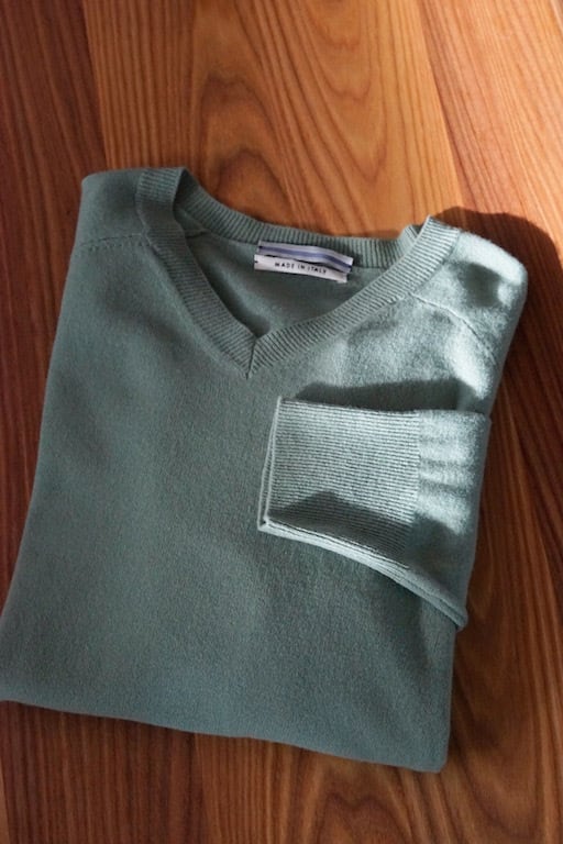 Cristaseya - OVERSIZED V NECK FLANNEL SWEATER | EMA