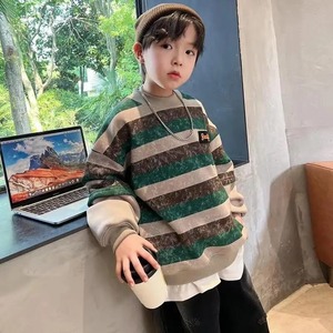 くすみボーダースウェット