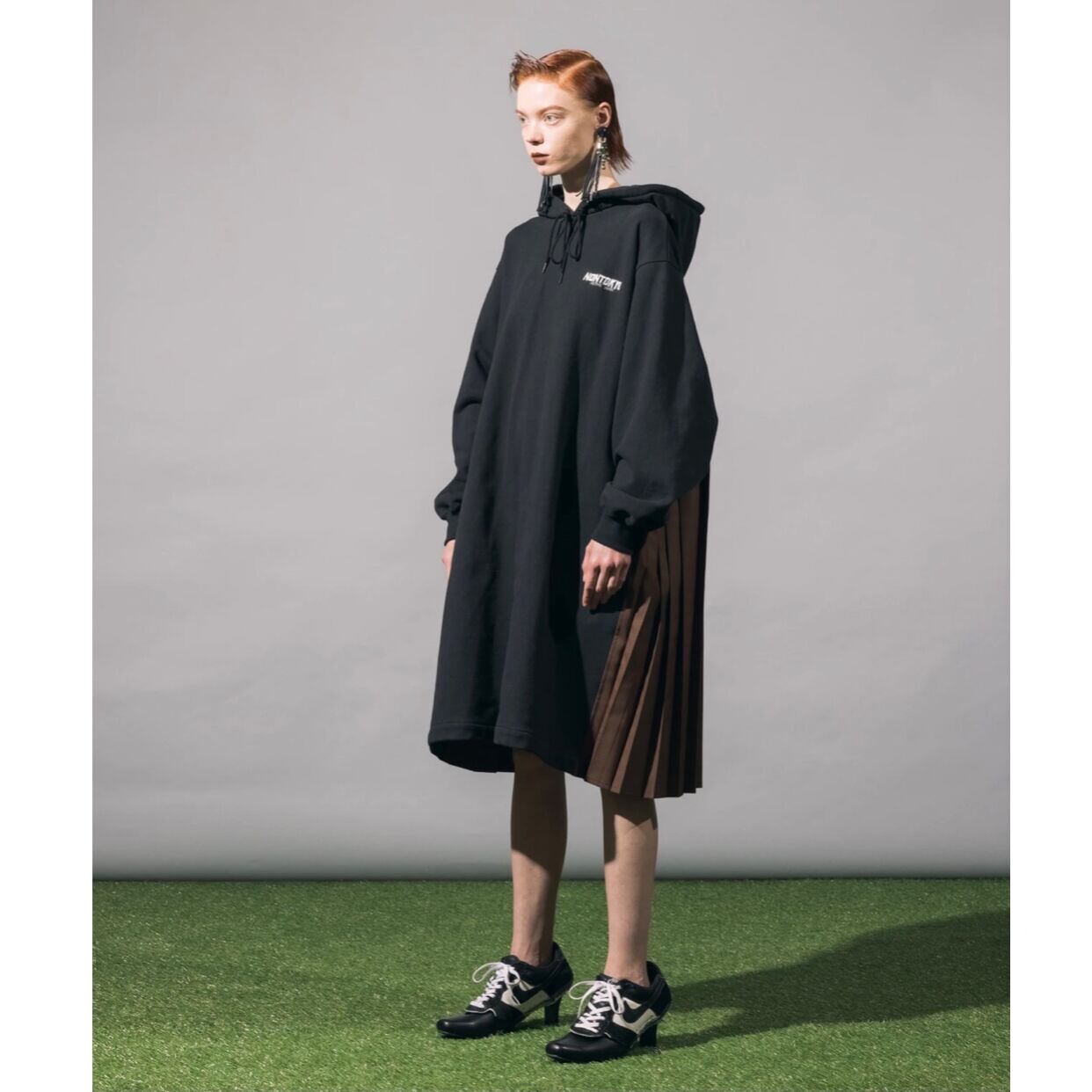 NON TOKYO/ノントーキョー/バックプリーツスウェットワンピース NON TOKYO バックプリーツプルエバースウェットO/P (A.BLACK×BROWN