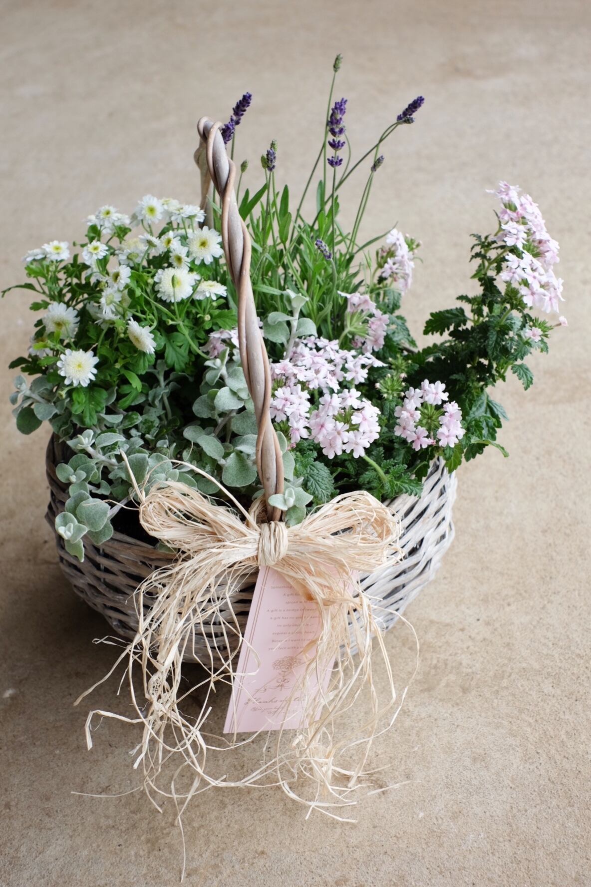 Mother‘s day basket