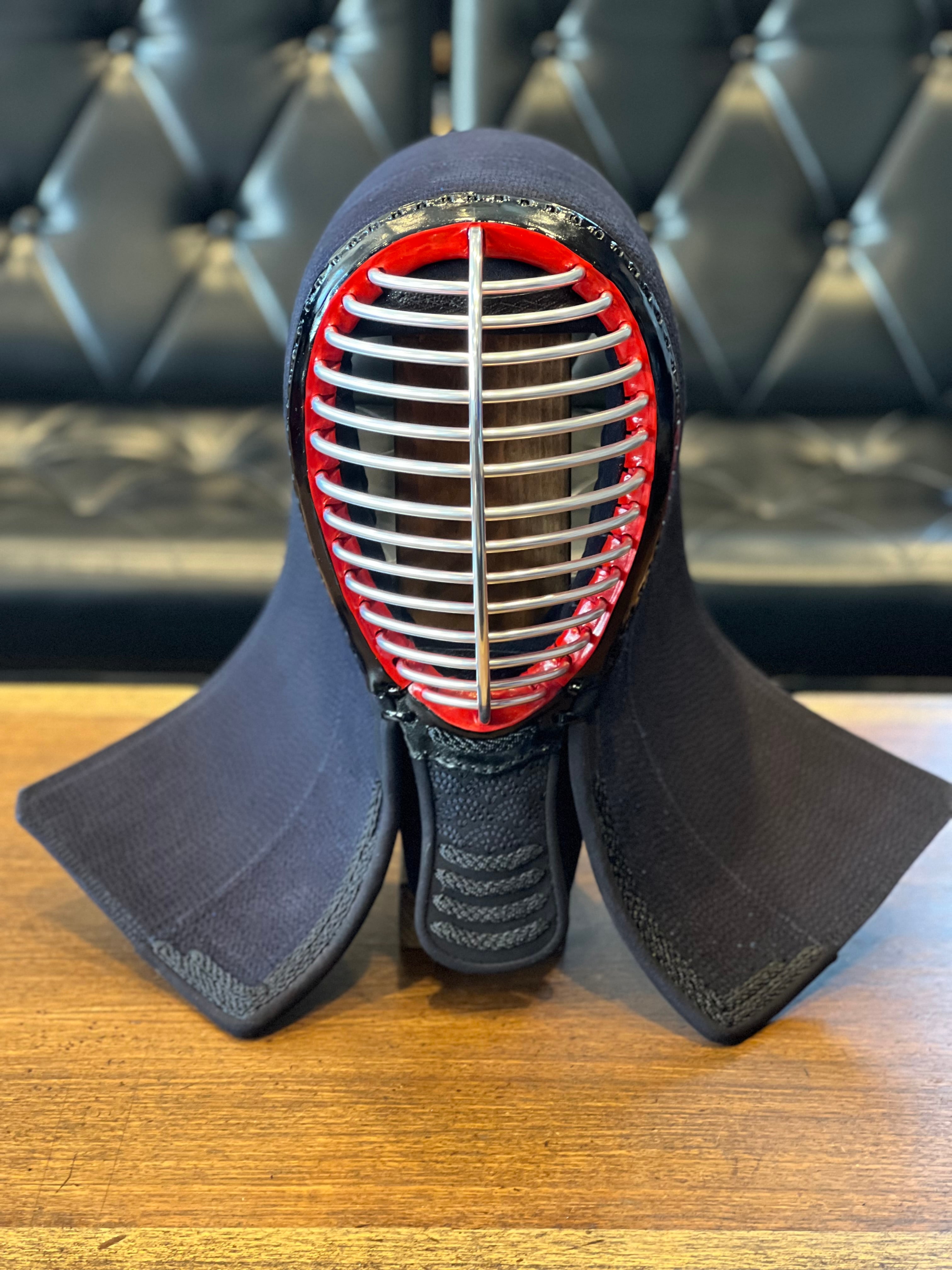 【✨今回の企画特価品✨】【サイズ64〜66】【超絶人気‼️稽古にも使えるスーパー軽量面 】【5名様限定✨】スーパー軽量面『ACE』8㎜具の目 織刺 面 アゴ波千鳥