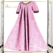 フラダンス 衣装 ワンピース ドレス ピンク系 メネフネプランテーション 日本製 ハワイアンプリント アロハ フラ ダンス MENEHUNE PLANTETION レッスン 練習 ハワイアン 半袖 華やか 鮮やか かわいい おしゃれ 淡色 ベロア ブラウン系 ピンク 茶 練習着 ドレスアップ プリンセス 可愛い服 レディースファッション 夏服 ガーリー デザイン