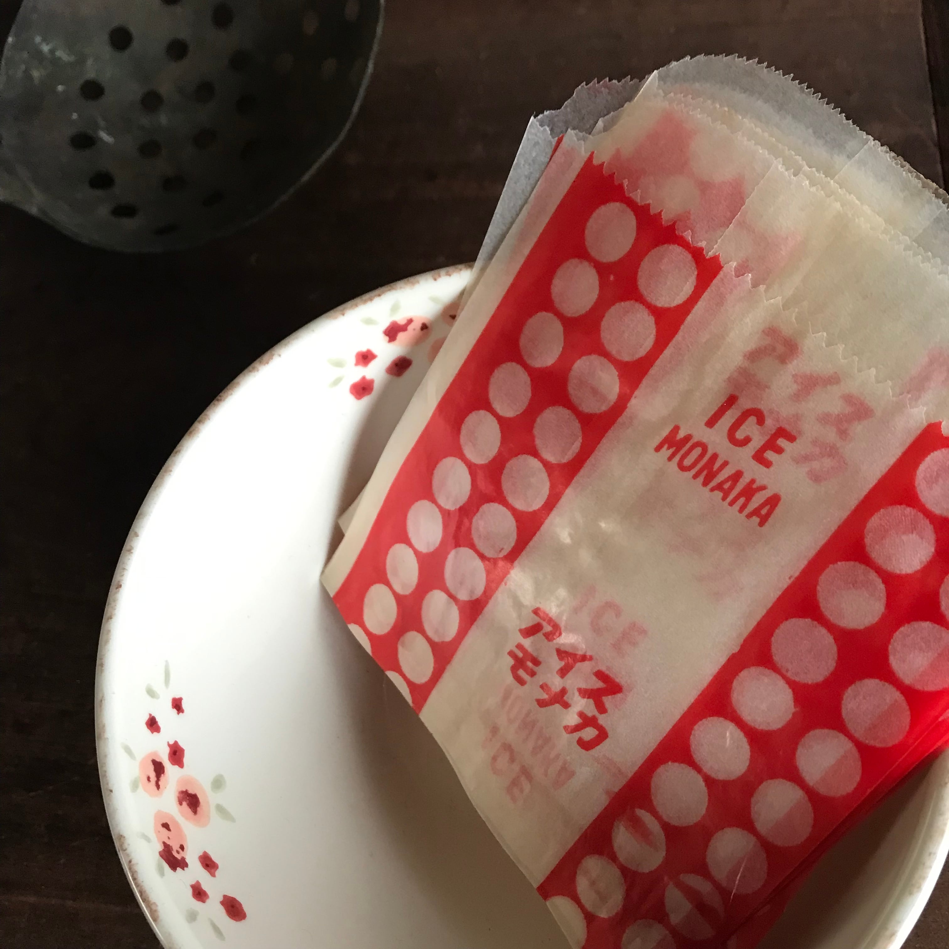 昭和レトロなアイスクリーム旗と粉袋のブラウス （のびのびーの 