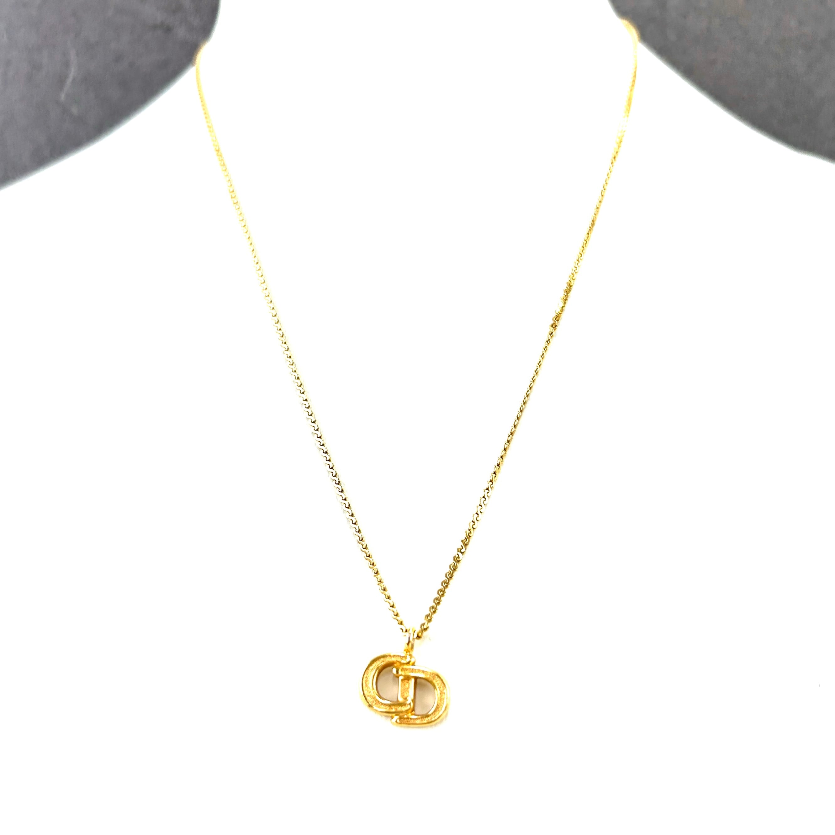 Christian Dior クリスチャン ディオール CD ネックレス ゴールド