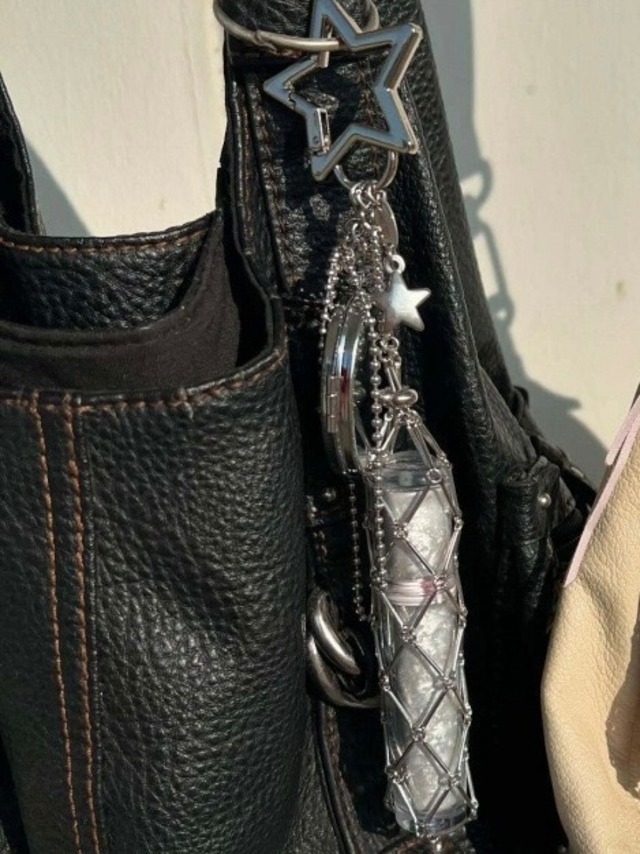 《即納》lip case keychain