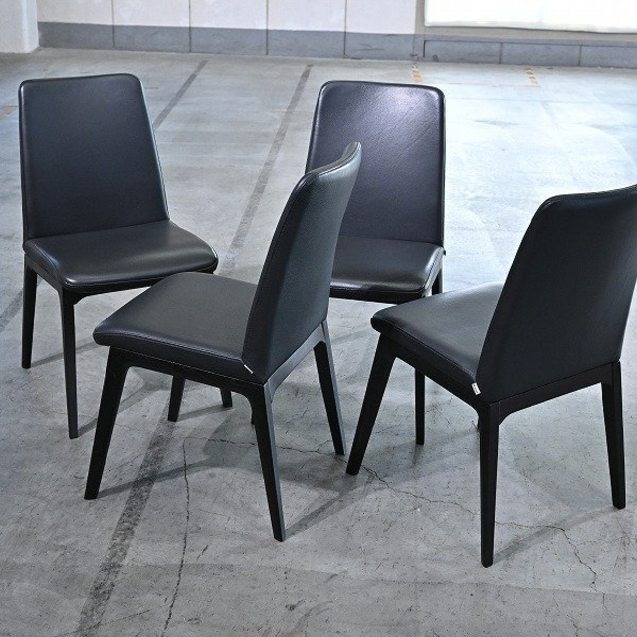 BoConcept 25万「Lausanne」ダイニングチェア 4脚セット ヘンリック・ペダーセン 一人掛け アームレス 待合室 ボーコンセプト ローザンヌ