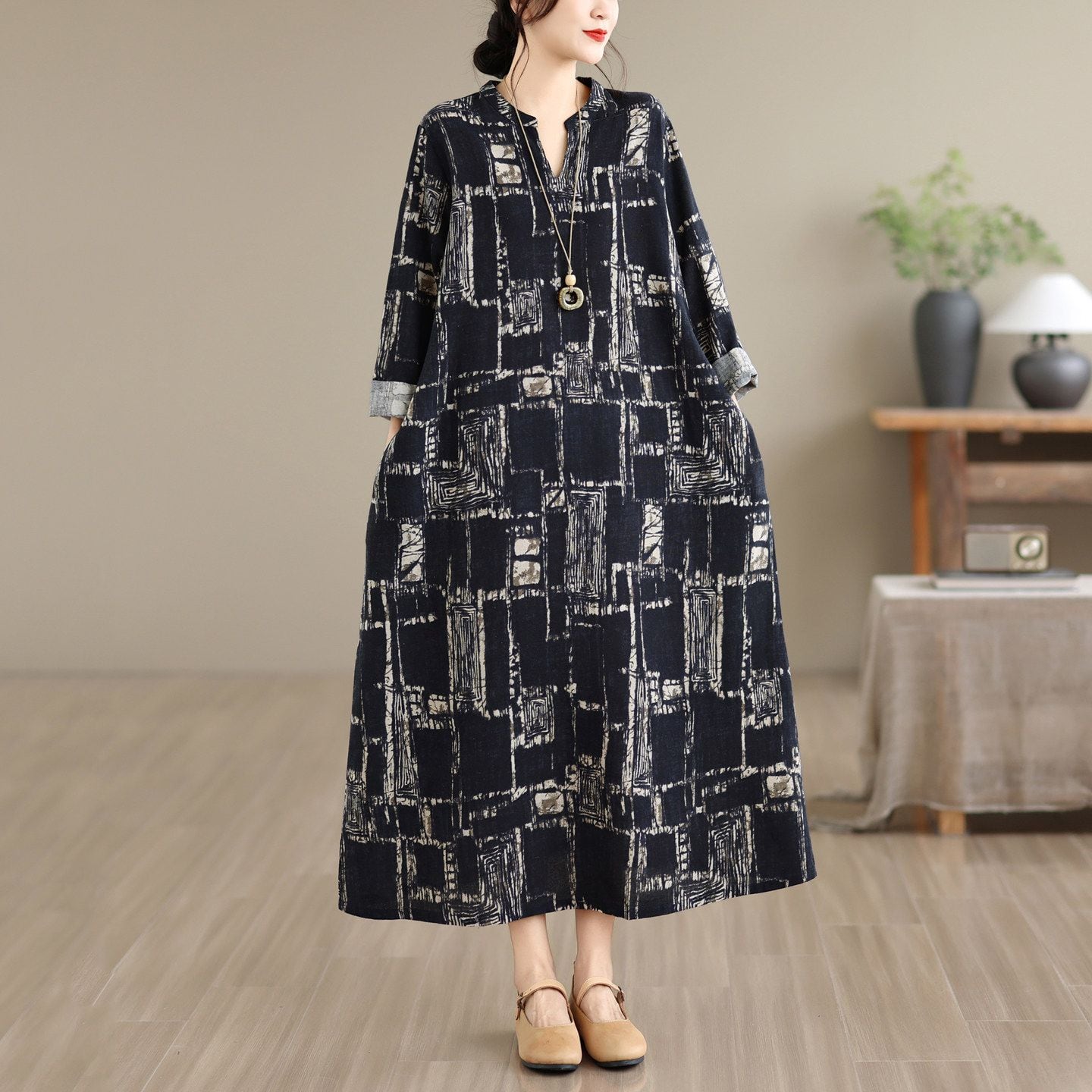 VINTAGE PRINT LONG SLEEVE RELAXED MIDI DRESS M-18151