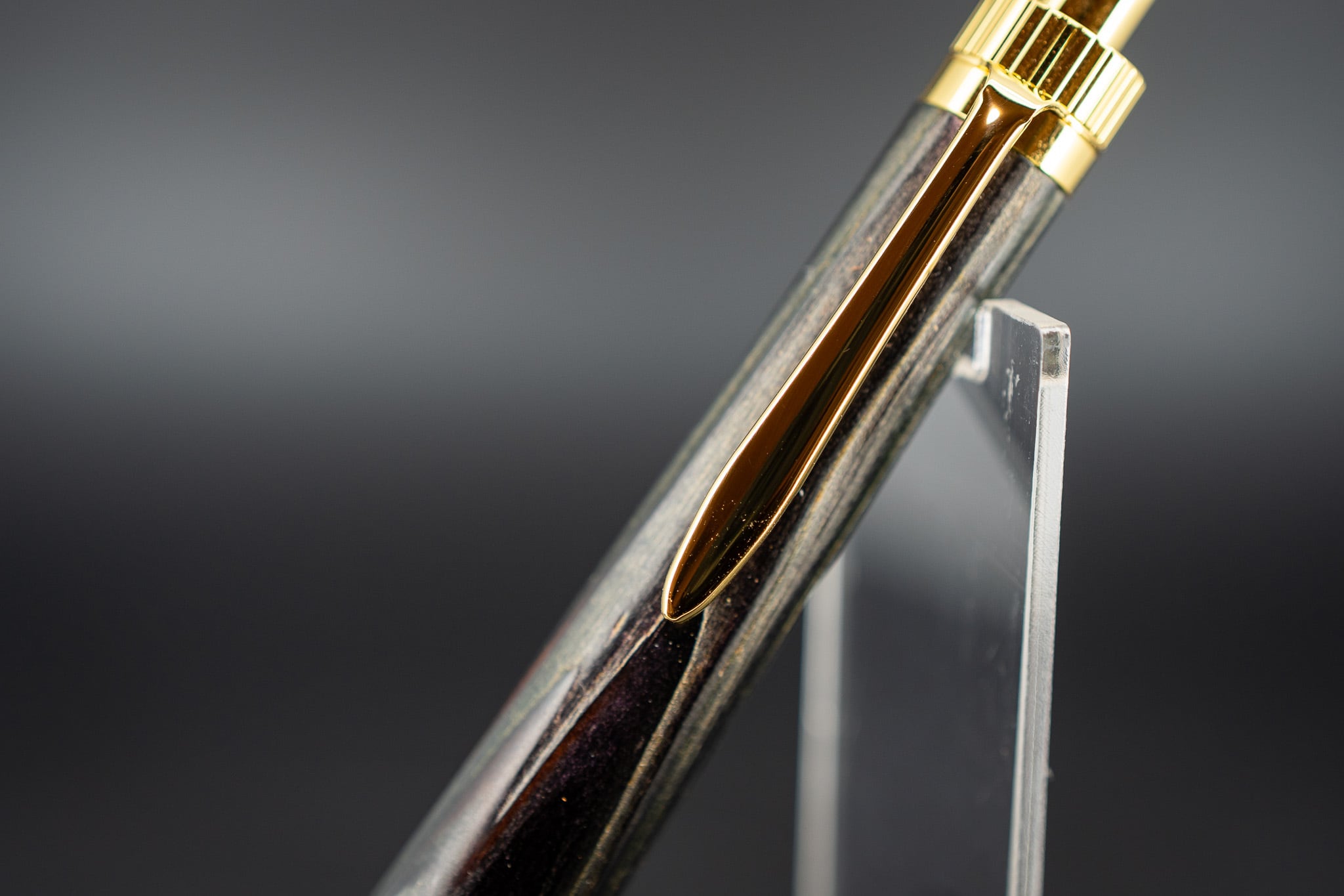 OUTLET 【山葡萄】屋久杉 浮造り 国産漆 ② gold BP | 木軸ペン工房 金杢犀