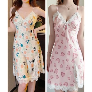 ワンピース パジャマ パッド付き ルームウェア レディース 春夏 韓国 サテン調 ベビードール 大人 かわいい きれいめ キャミワンピ スリット入り 部屋着 寝間着 フェミニン 大人可愛い 大人女子