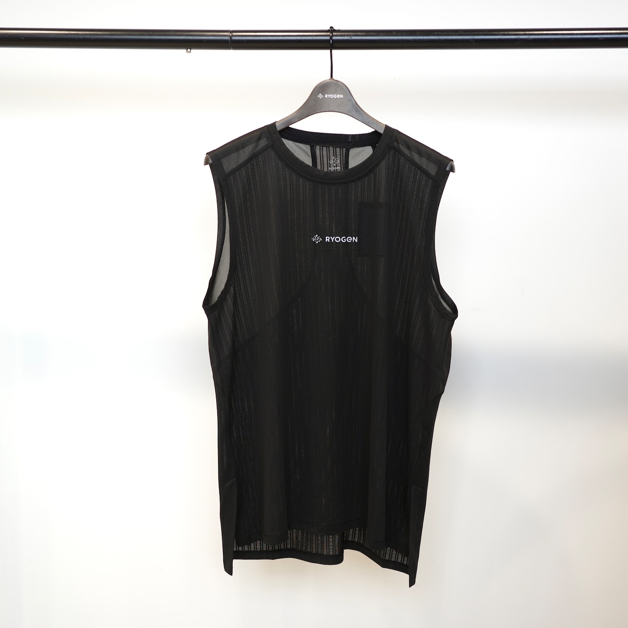 ONEDAY SLEEVELESS / SIGNATURE