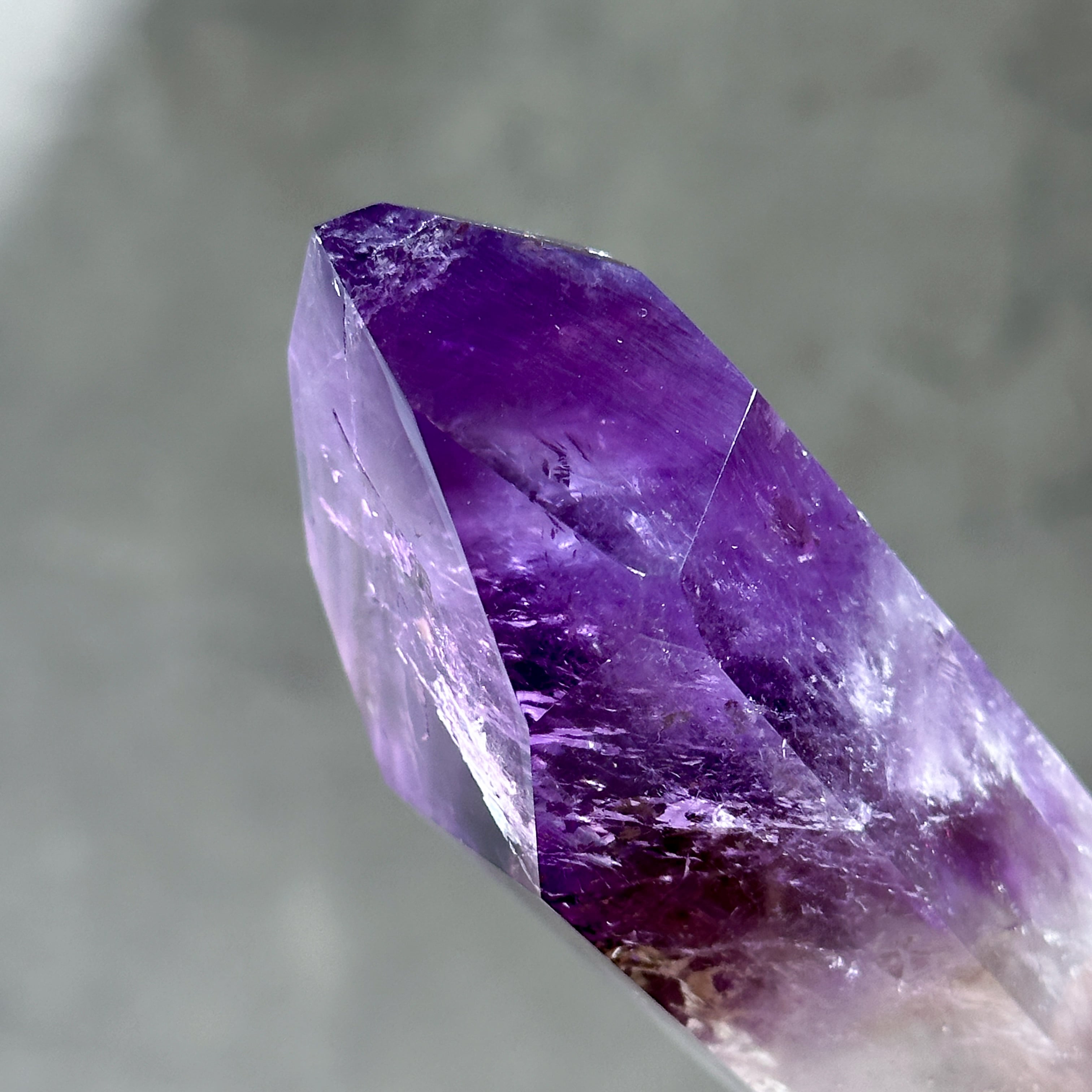ハイクオリティ】バイーア産ファントムアメジスト タワー42◇ Phantom