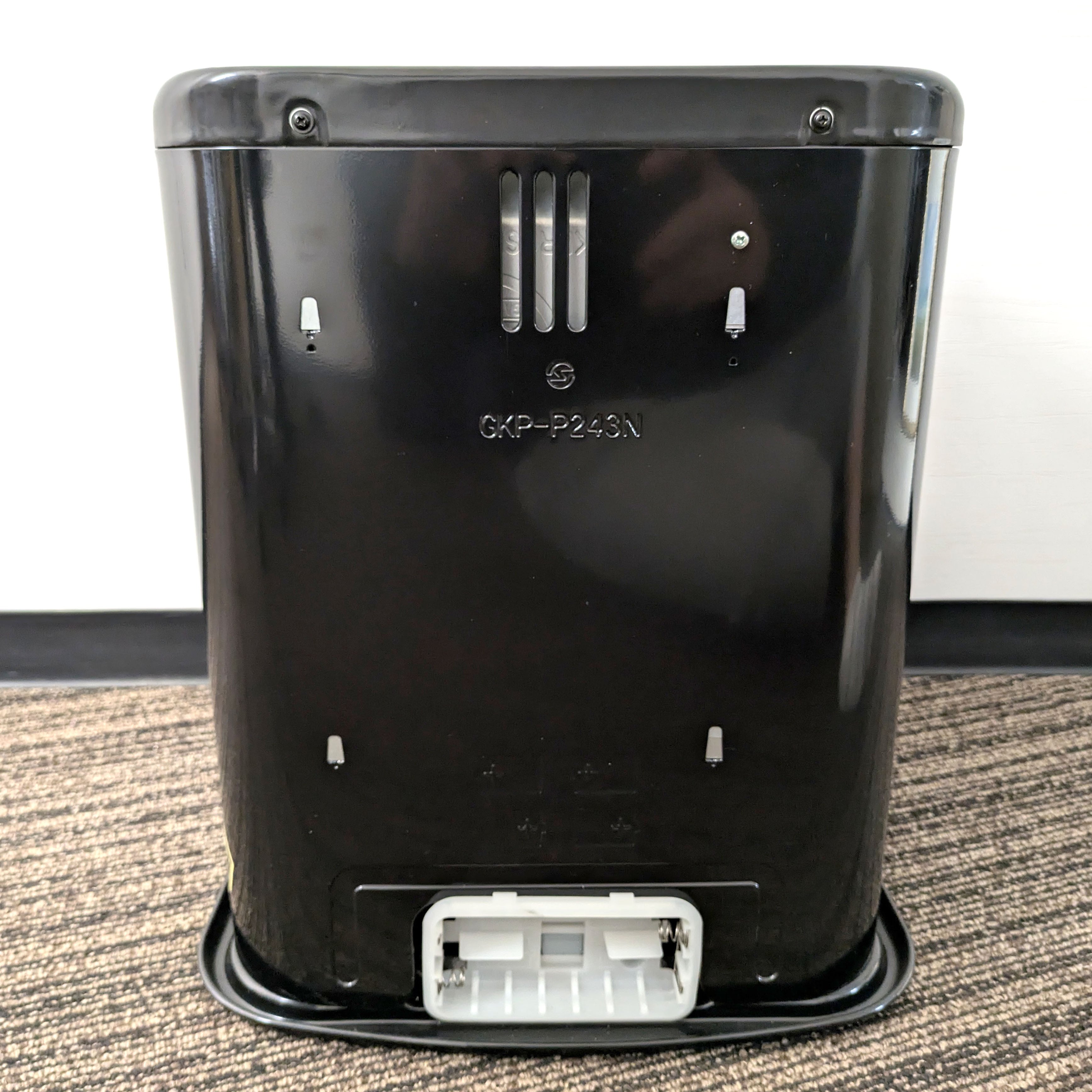 グリーンウッド・石油ストーブ・GKP-P243N・2011年製・未使用品 グリーンウッド・石油ストーブ・GKP-P243N・2011年製・未使用品