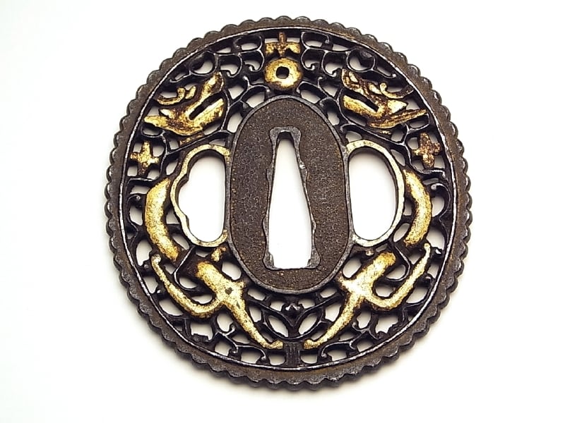 鉄鍔　南蛮透かし　雨龍　M526 鉄透かし鍔竜図八つ木瓜