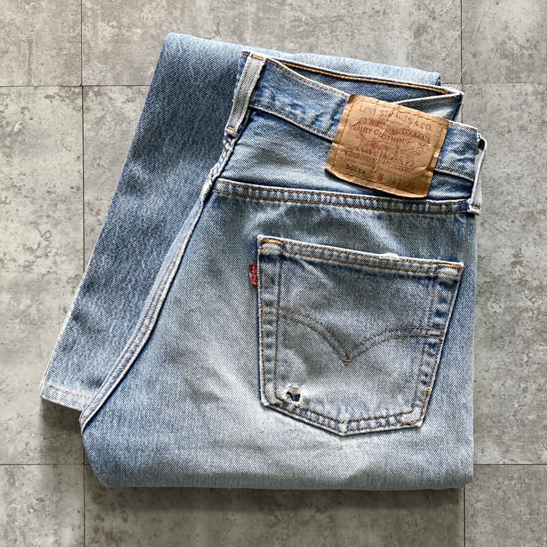 W30 L32】Levis 501 リーバイス ボタンフライ 縦落ち ヒゲ デニム