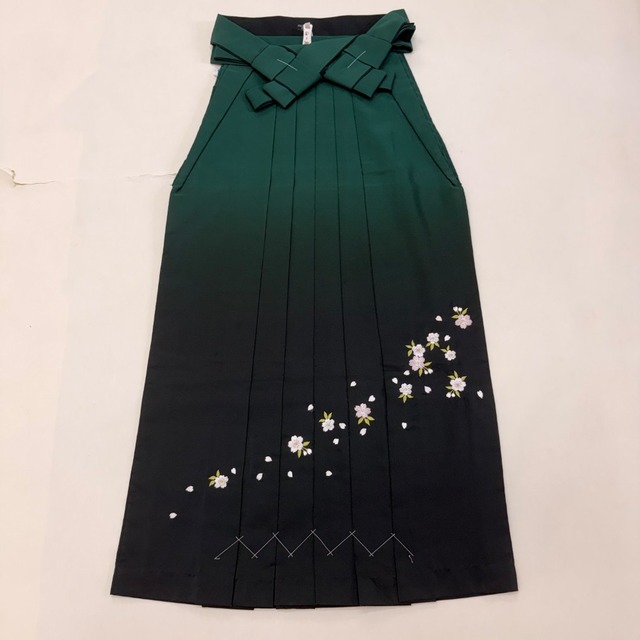 袴 2L size 紐下丈99cm 行灯袴 卒業袴 女性用袴 緑 ぼかし 刺繍 中古 5898