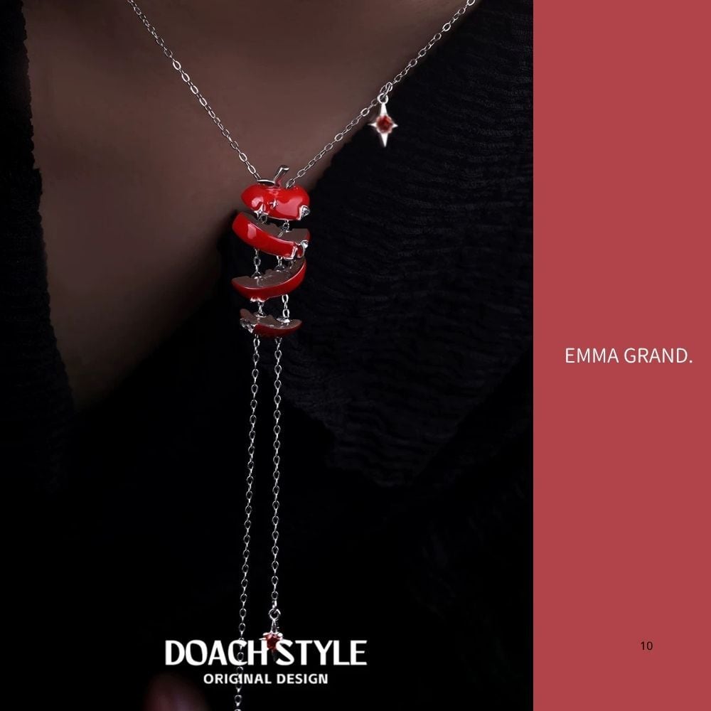 星屑をまとう林檎のネックレス E00573 | EMMA GRAND 星屑をまとう林檎のネックレス E00573 | EMMA GRAND