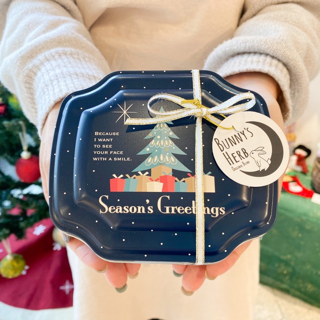 クリスマス限定　可愛い青い缶入りギフト　　数量限定　