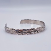 Long Maile Bangle