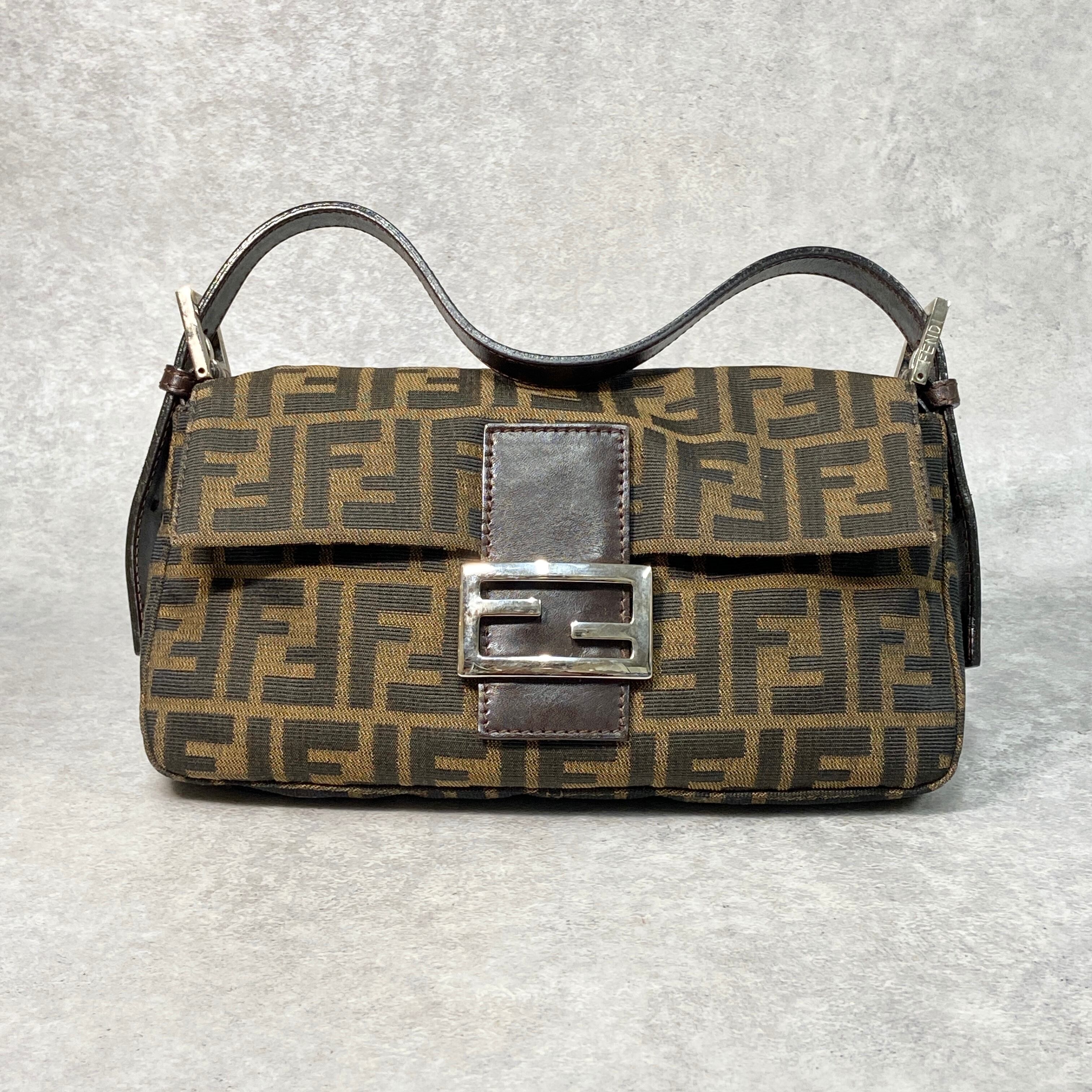 fendi zucca  baguette