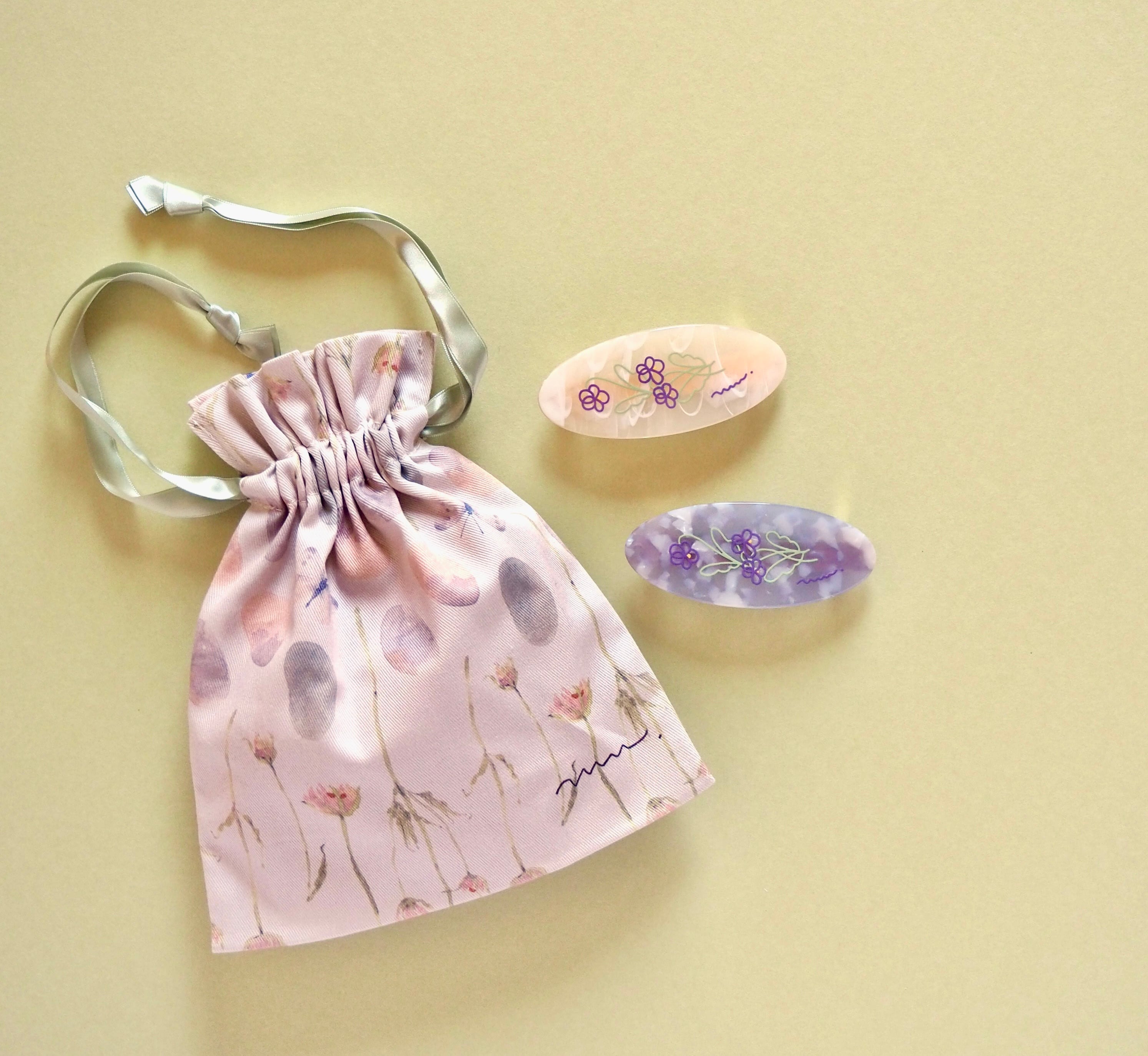 Her spring hair barrette