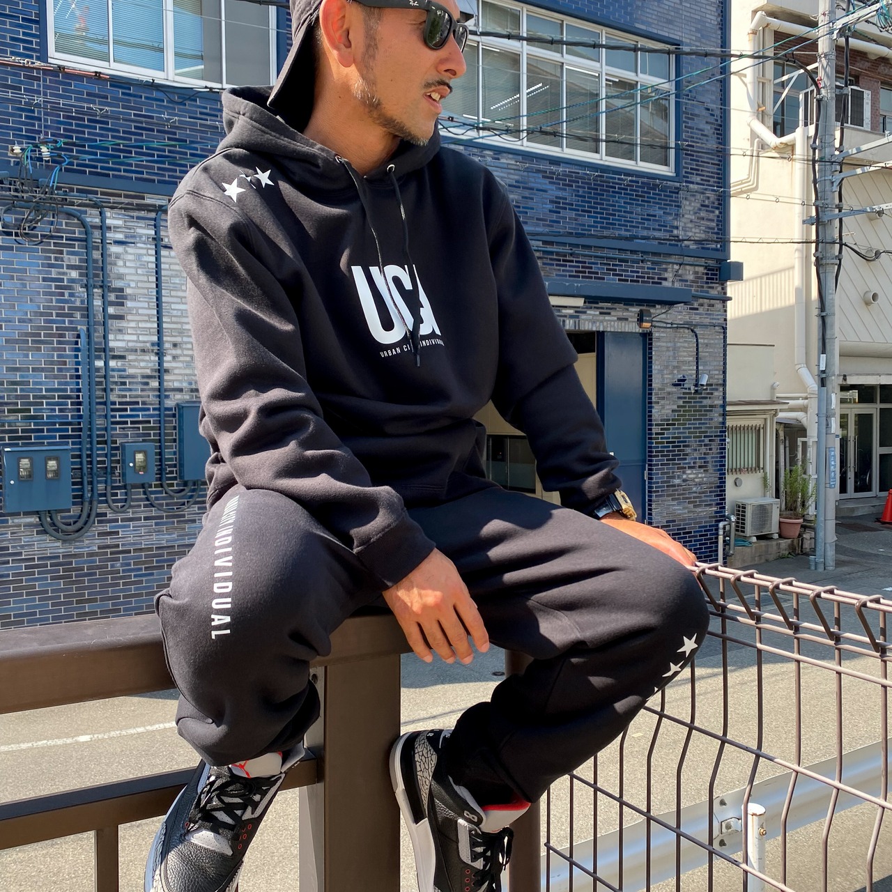 Urban City Sweat STAR/ BLACK