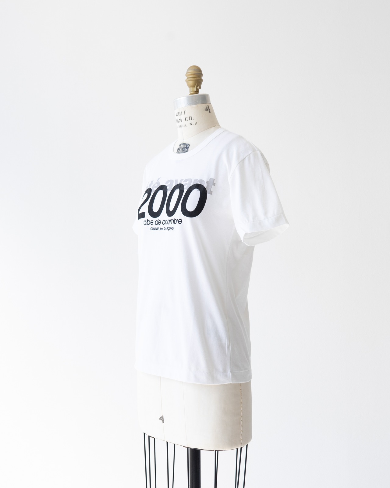 〈robe de chambre COMME des GARCONS〉T-shirt