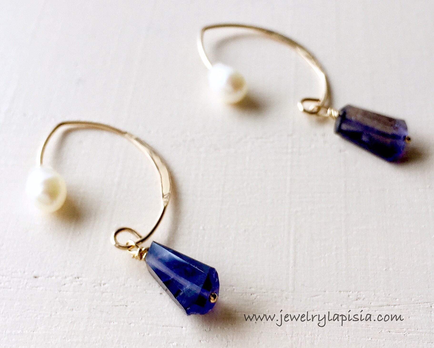 迷いを消し良い方向へ導く 願望達成の石 アイオライト✴︎カイヤナイト