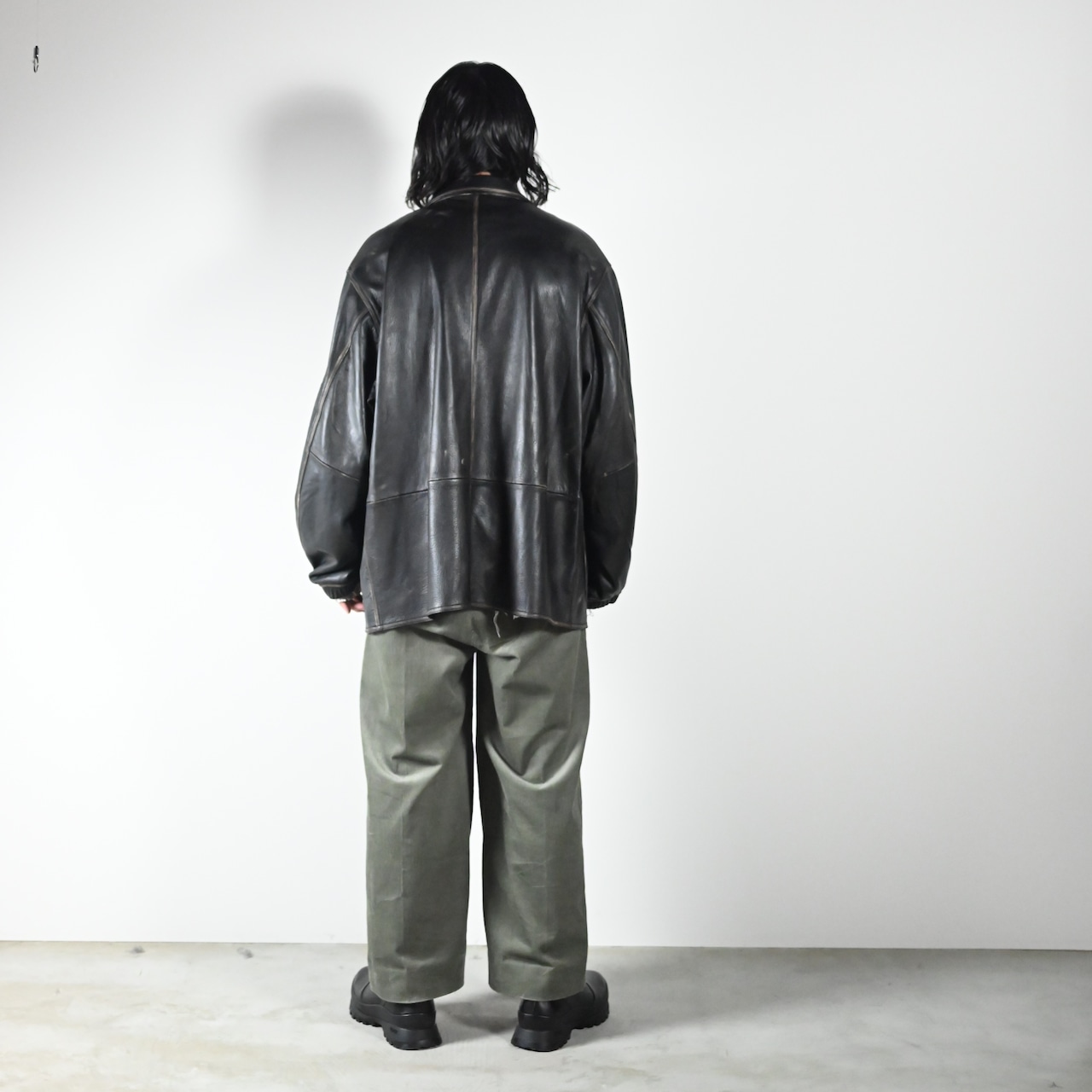 barbell object(バーベルオブジェクト)leather coverallコーディネート