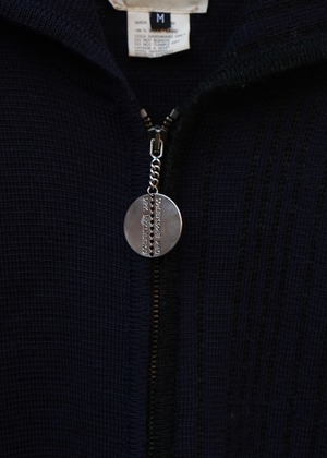 DIRK BIKKEMBERGS metal charm zip sweater | CETTEN