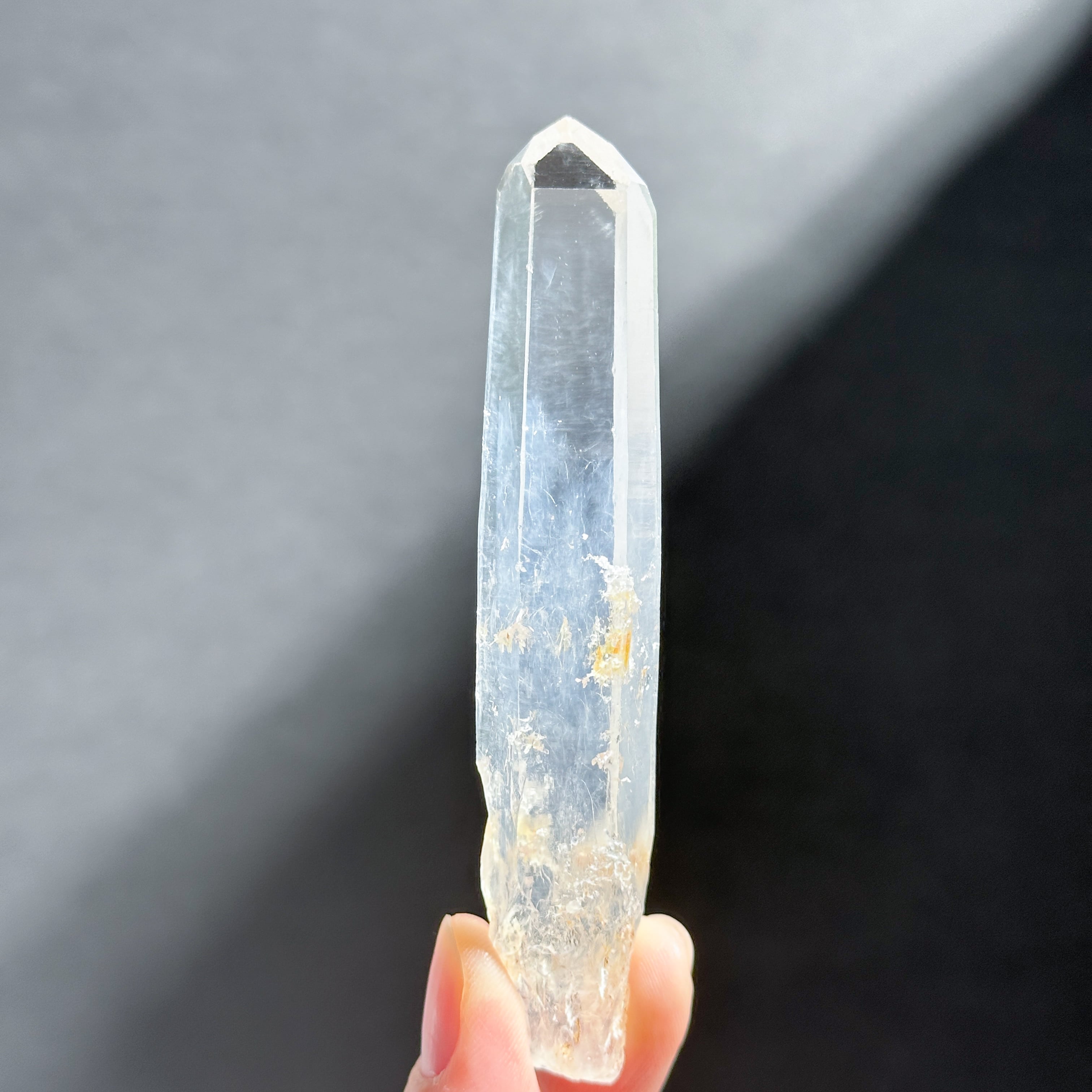 ブルーミストクォーツ ポイント21◇ Blue Mist Quartz ◇ 天然石・鉱物・パワーストーン