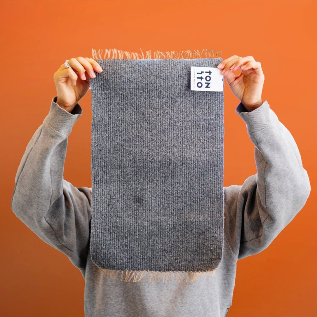 修理あり モロッキリム アニマルラグ 写真9番手織り70cmx125cm 手織り